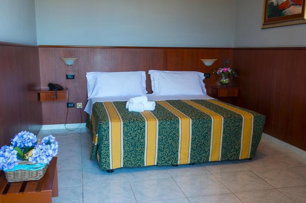 Hotel Dei Pini 4*